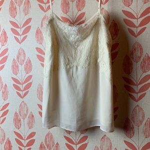 “All in Favor” camisole is dainty and charming! Size S